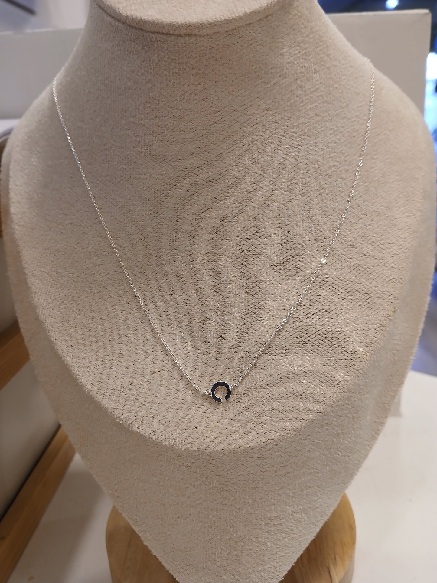 Collar con Letra C 7 mm