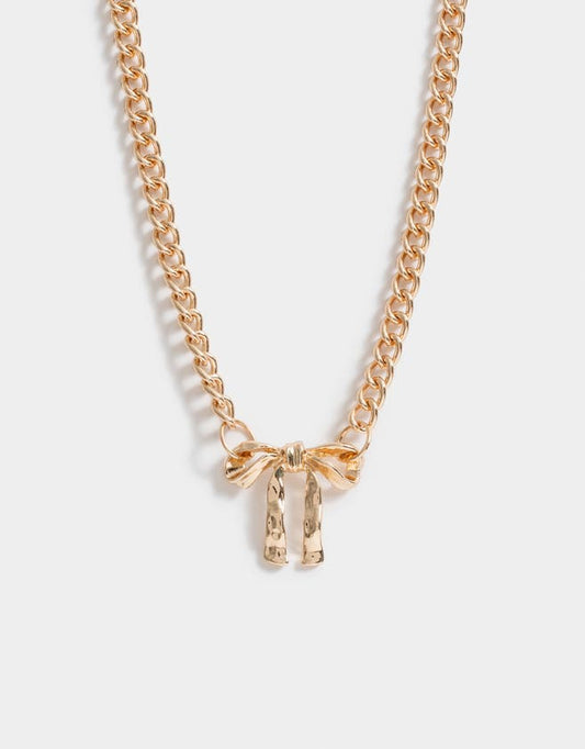 Collar coquete